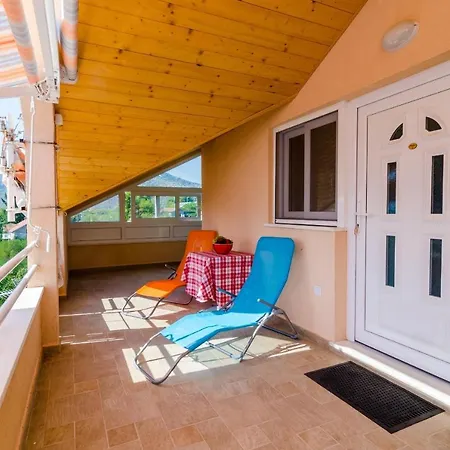 Donita - Comfort Two Bedroom With Balcony And Sea View Appartement *